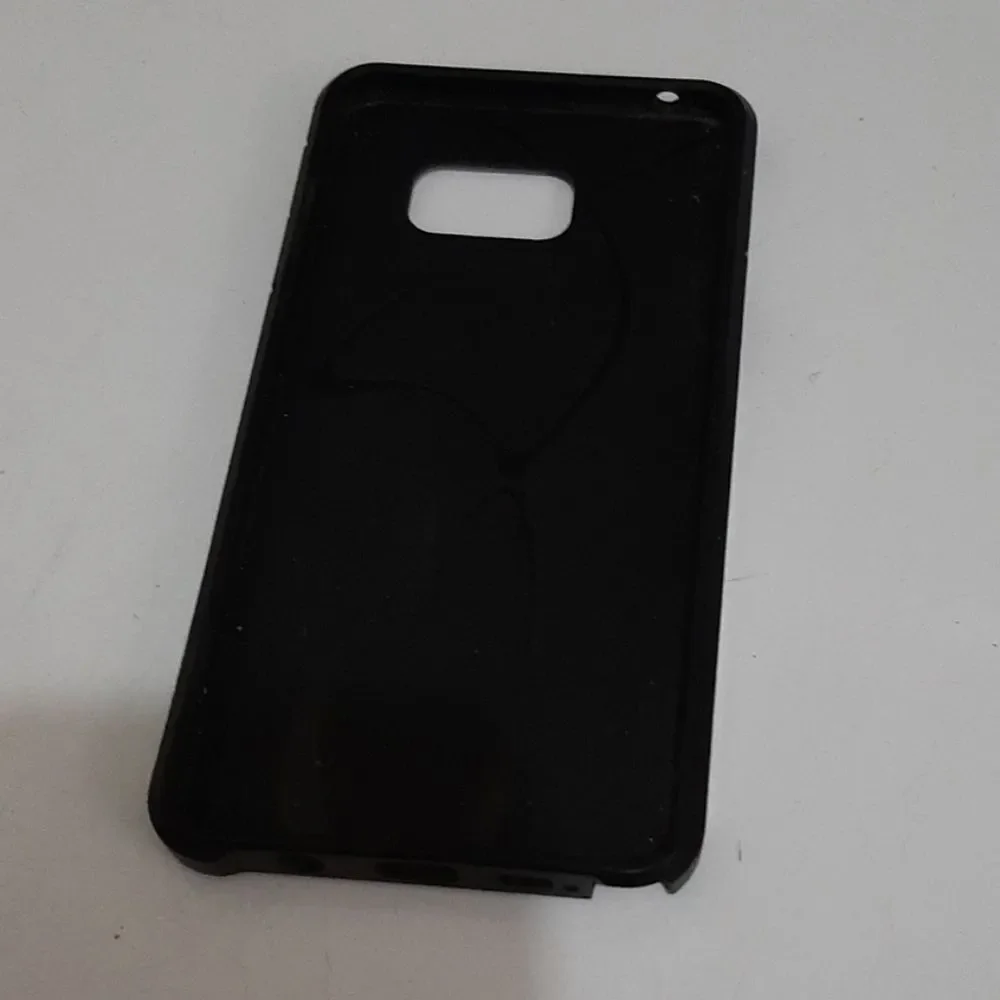 3/10$ Otterbox iPhone case